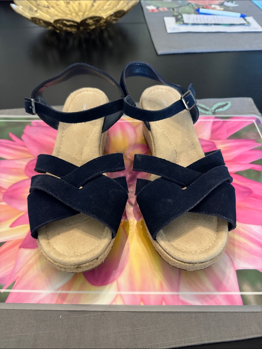 AEROSOLES Navy Blue Suede Crisscross Ankle Strap Sandals